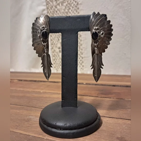 Vintage Native American Sterling Silver And Onyx Earrings - Picture 5 of 6